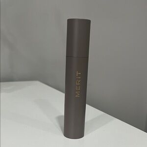 Merit foundation stick, linen